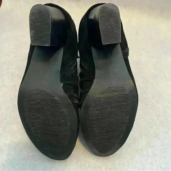 Andrew Gellar Guinevere black suede ankle boots with 3 inch heel EUC side 6 - Picture 2 of 7